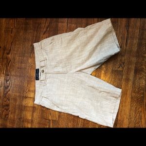 Men’s PD&C cotton lightweight shorts.